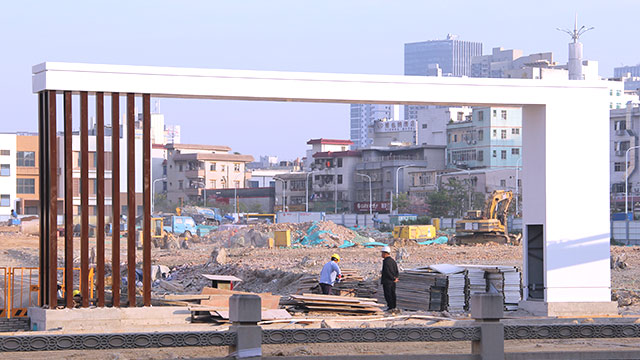 大通建材工地大門-深圳平湖工地標準大門安裝-工地大門-深圳市大通建材有限公司圍擋生產(chǎn)定制廠家